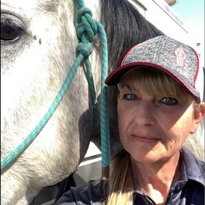 Meet your Posher, Laurall